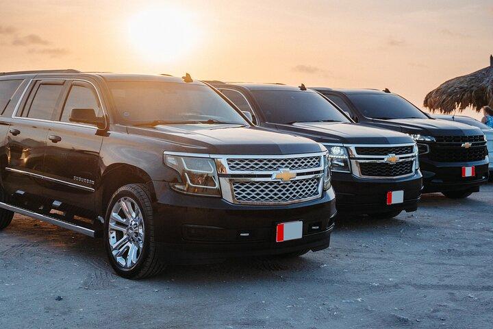 Private Round - Trip Airport Transfer in Aruba Luxury SUV
