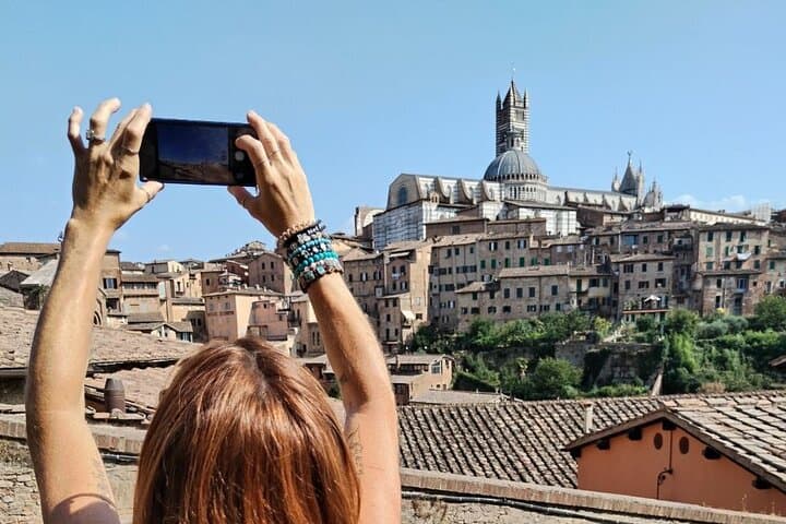 From Rome: Day Trip to Tuscany & Siena with lunch & Wine Tasting