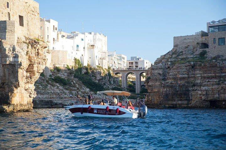 Monopoli Shared 2.5-Hour Boat Experience with Local Aperitif