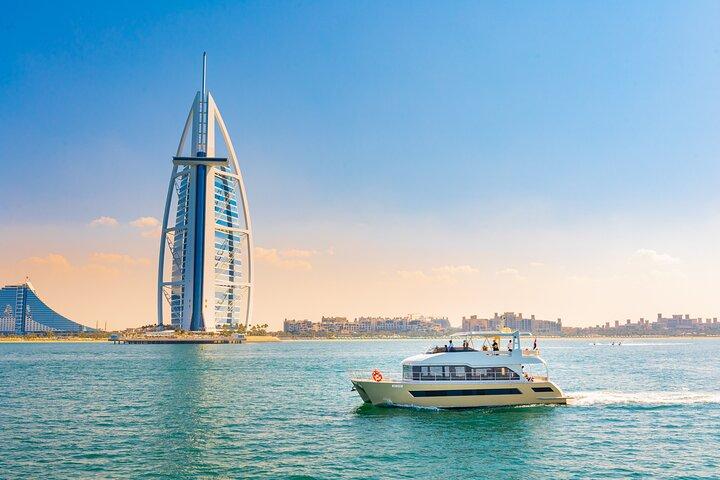 Dubai Marina Luxury Yacht Tour - Desert Safari in Red Dunes