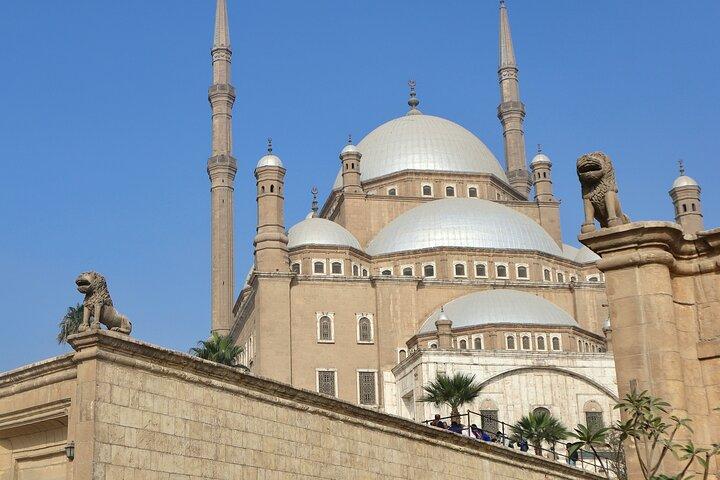 Discover the Wonders of Cairo in a Comprehensive City Tour