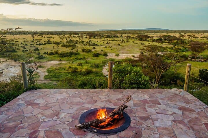 3 Days Masai Mara Gamedrive Camping Safari 4X4 Jeep