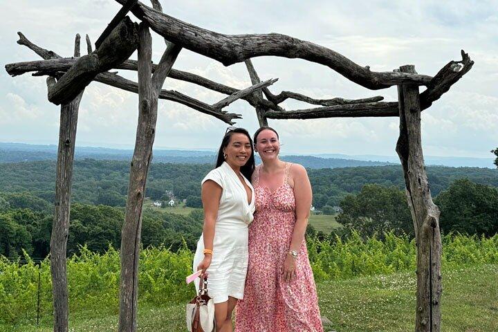 Hudson Valley Wine and Food Day Trip with Sommelier host from NYC