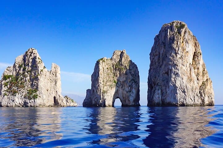 Capri Small Group Tour from Naples with Optional Blue Grotto