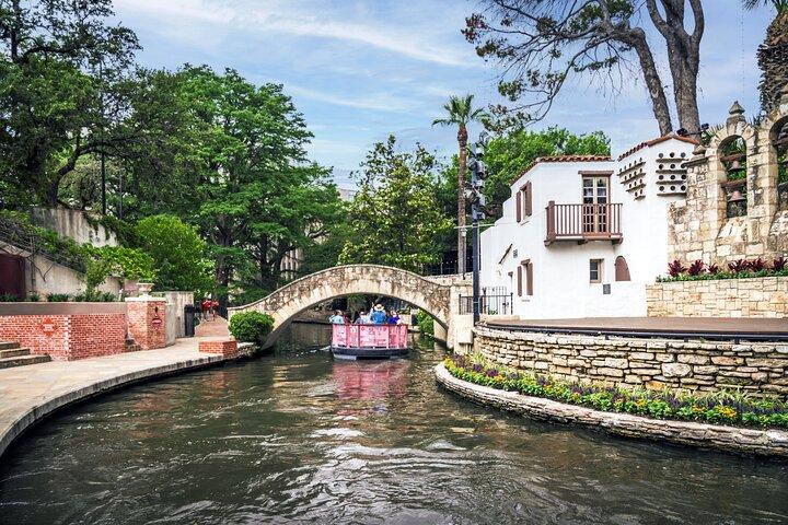 San Antonio: Alamo, River Walk, Cathedral, Cruise & Tower Tour