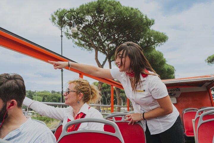 Transfer from Civitavecchia by train with Rome HopOnHopOff Option