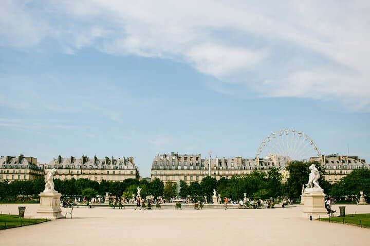 Central Paris Highlights Walking Tour