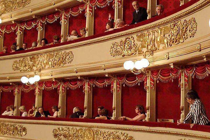 Visit to La Scala Milanese Theater and Culture + Ebook