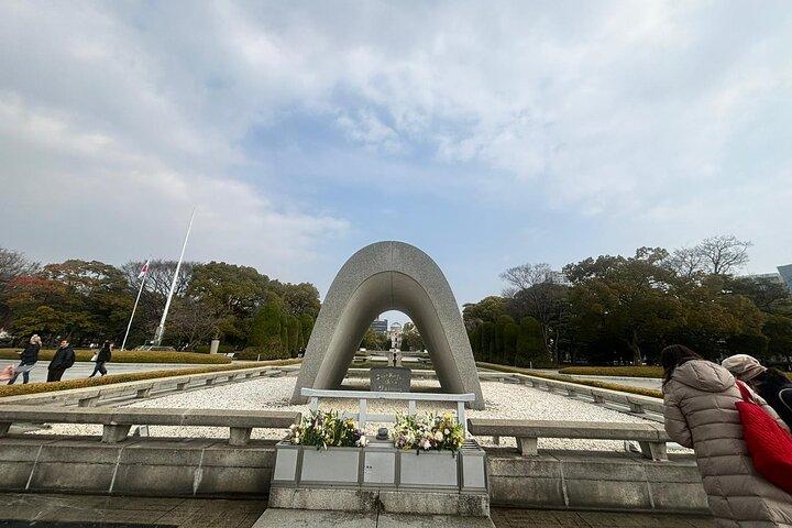 Hiroshima Peace Memorial and Atomic Bomb Dome Group tour