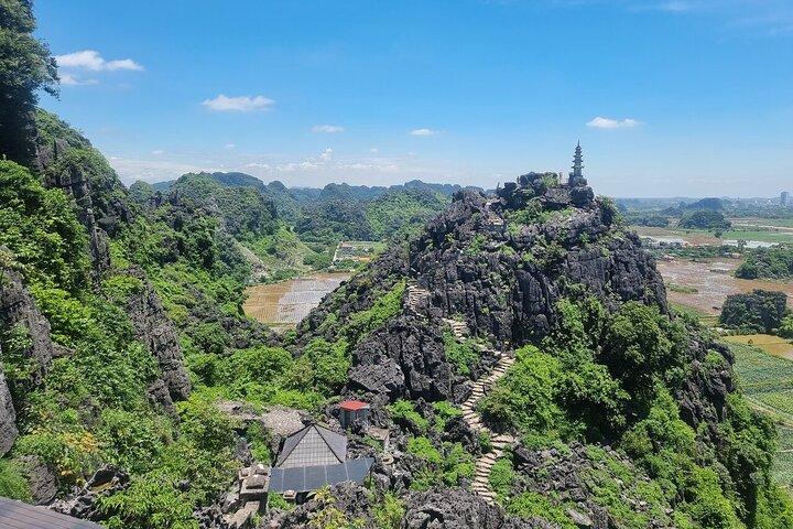 Ninh Binh Day Tour: Mua Cave Trang An Hoa Lu & Local Family Visit