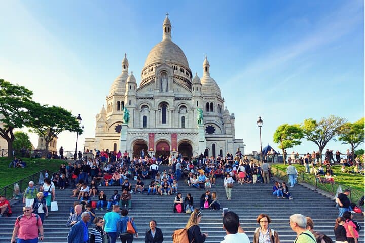 Basilica of the Sacred Heart of Montmartre Audio Guide on Smartphone