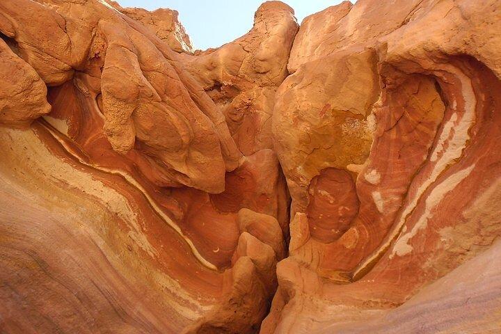 Discover the colorfed canyon trip in Dahab