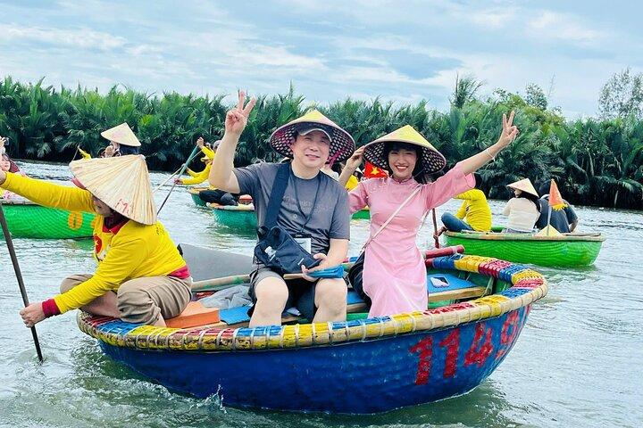 Hoi an Coconut Boat & Hoian ancient Town Tour From Danang orHoian