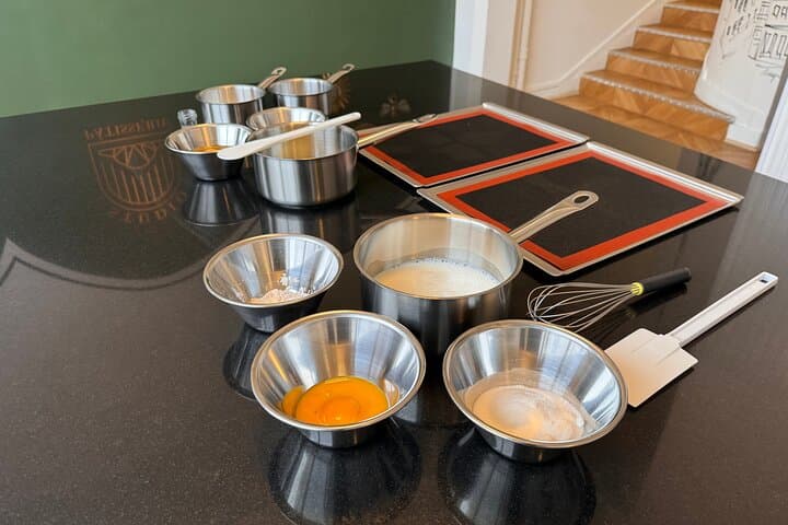 Éclair & Choux Pastry Baking Class with a Chef