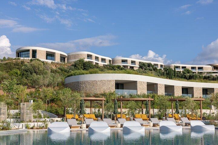 Private Transfer from Athens to Costa Navarino
