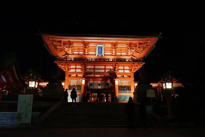 Kyoto Night Walking Guided Tour at Fushimi Inari Shrine