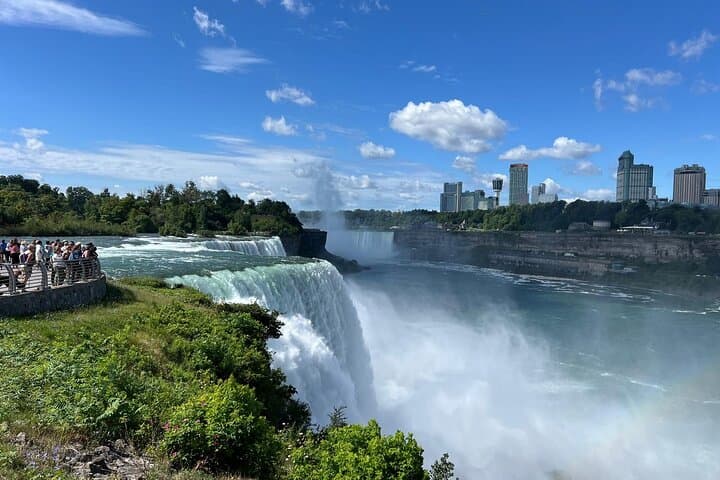 Niagara Falls Private Day Tour from New York City