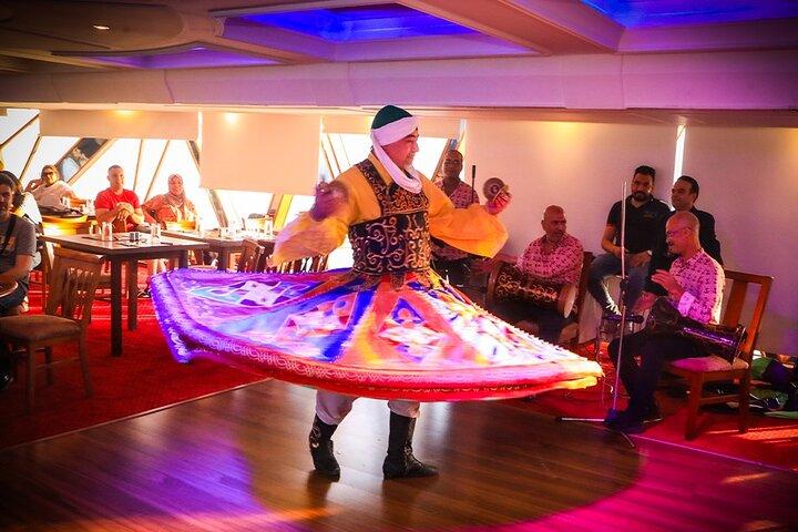 Nile Dinner Cruise Cairo & Live Belly Dance Show With Transfers