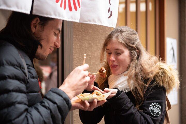 Nishiki Market, Private Sushi class & Sake Tasting in Townhouse