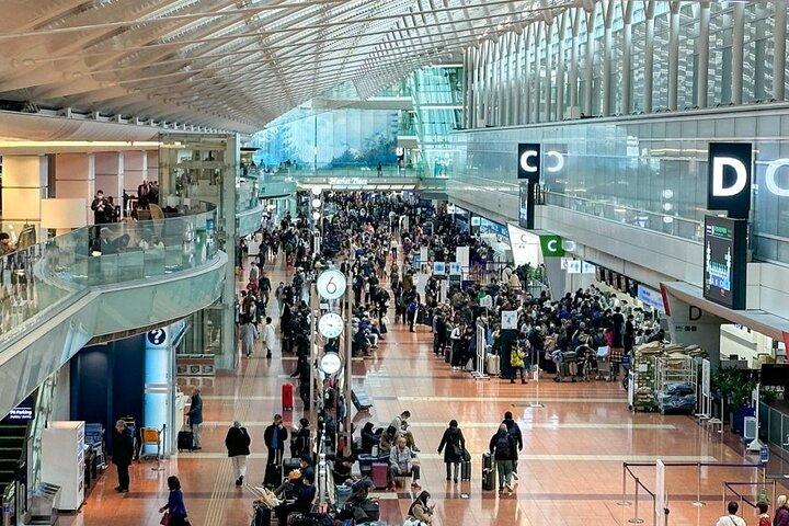 Pick Up Service Between Tokyo City and Tokyo Airport (HND/NRT)