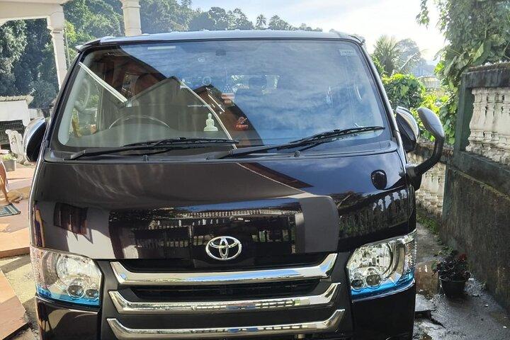 SriLanka Car Rental with Chauffeur per Day | Car/Van/Minibus
