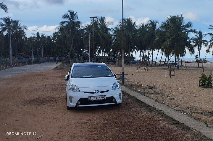 SriLanka Car Rental with Chauffeur per Day | Car/Van/Minibus