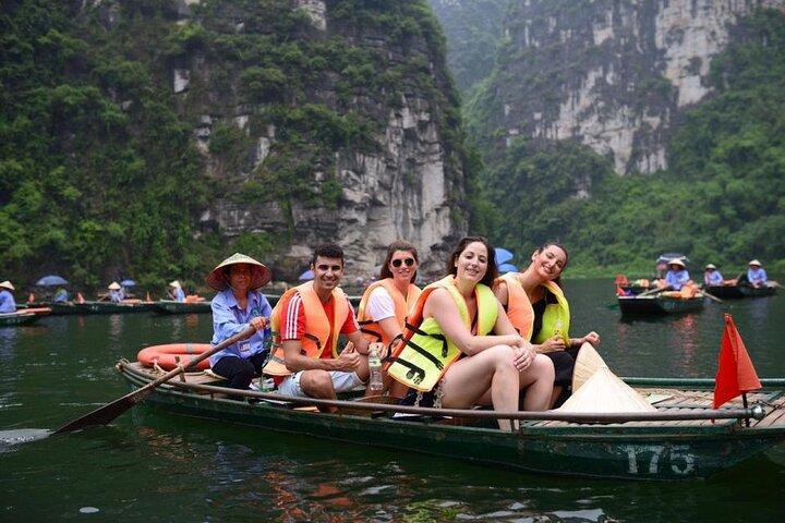 Mua Cave – Trang An – Hoa Lu With Small Group Of 9