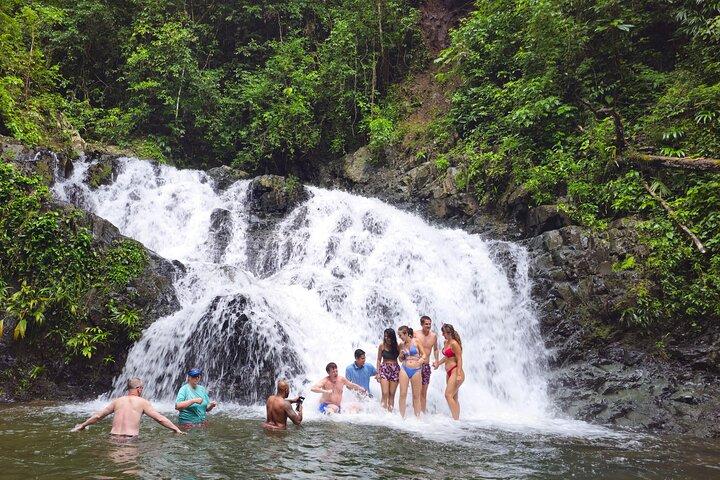 Full Rainforest Experience: Kayaks, Waterfall and Embera village