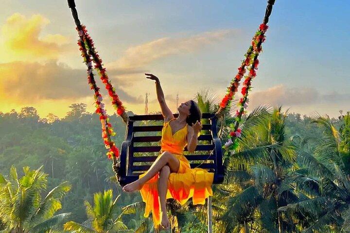 Bali Swing, Monkey Forest & Ubud Waterfalls - Private Tour
