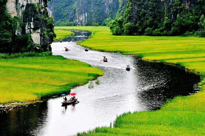 Private Ninh Binh 2 day Hoa Lu, Tam Coc Bai Dinh Pagoda Mua Cave