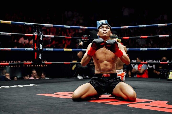 Bangkok's Top Muay Thai Ticket at Rajadamnern Stadium