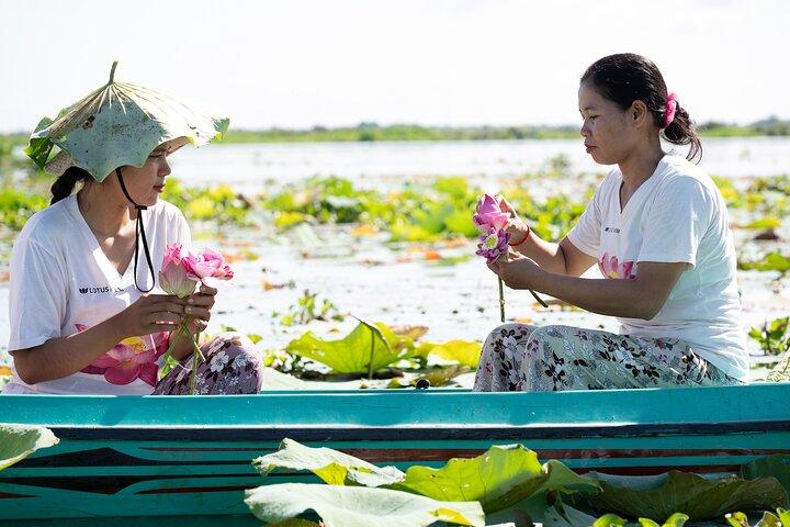 Siem Reap: Lotus Silk Farm - Tour, Lake & Artisan immersion
