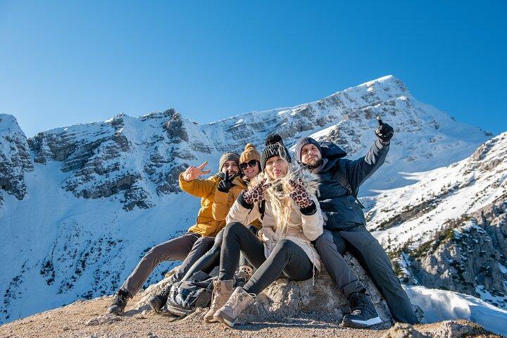 From Banff: Shuttle Service to Moraine Lake & Lake Louise
