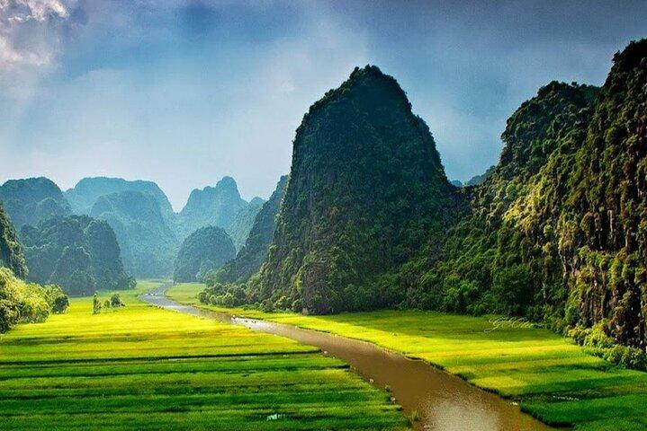 Ninh Binh Full Day Tour to Hoa Lu Tam Coc