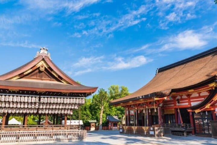 Katsuo-ji, Minoo Falls, Todai-ji, Arashiyama & Nara Park Day Tour