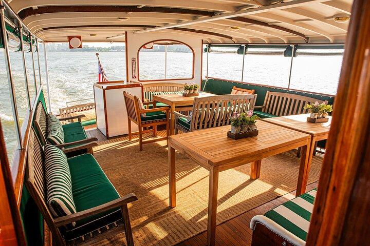 Fall Foliage Cruise on Yacht Full Moon from Chelsea Piers