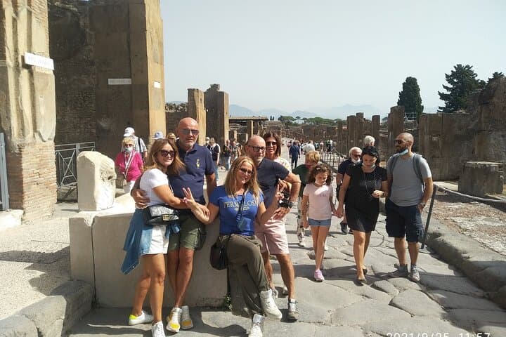 Historical and Gastronomic Tour from Naples