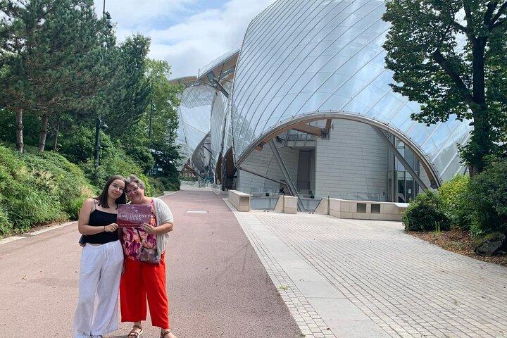 Louis Vuitton Foundation Exterior Walking Tour and Premium Entry