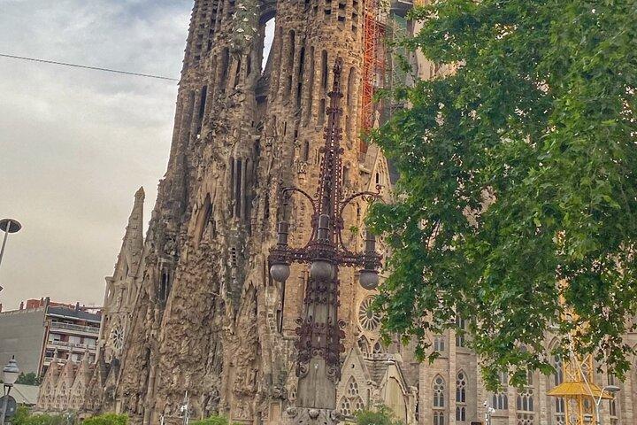 Sagrada Família Private Guided Tour and Entry in Barcelona