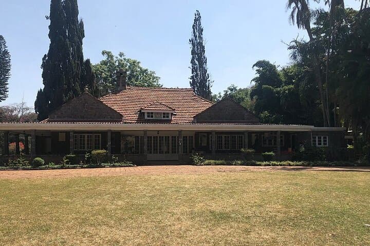 Giraffe Center ,Karen Blixen and Traditional Dances