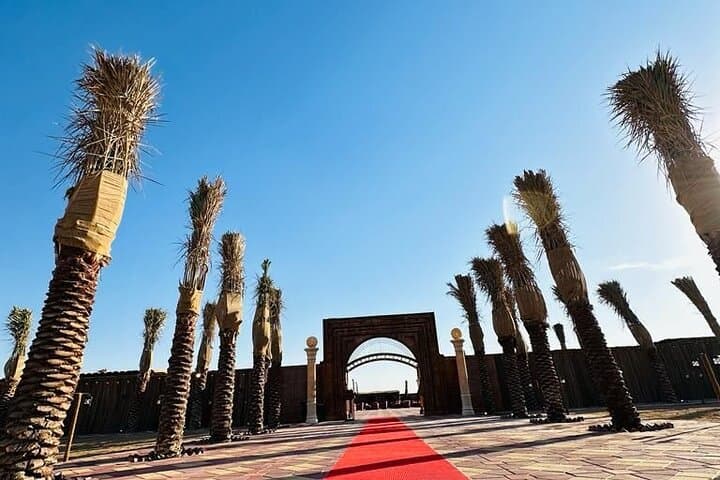 Private Red Dunes Safari Adventure in Dubai: Eureka Desert Moment