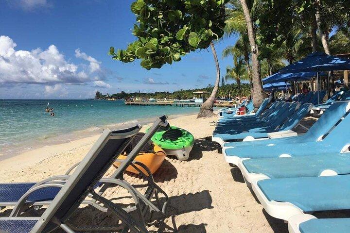 Roatan West Bay Beach Break Day Pass