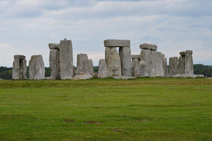 Stonehenge Roman Bath Private Tour with Admission
