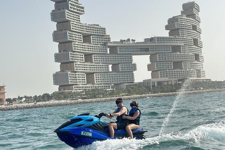 Jet Ski Tour of Burj Al Arab in a Small-group