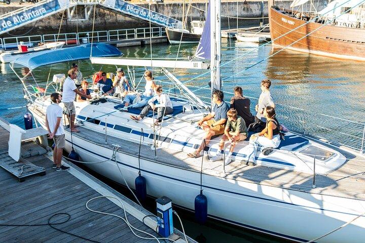 Sailboat Tour in Lisbon with drinks included | Morning and Sunset