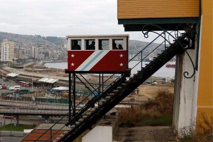 Valparaíso and Viña del Mar: Private Sightseeing City Tour