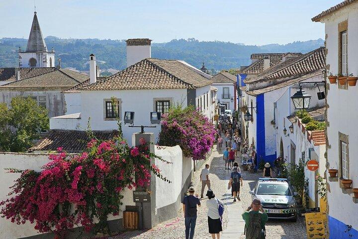 Lisbon to Porto Private Tour: Óbidos Nazaré Fátima Coimbra Aveiro
