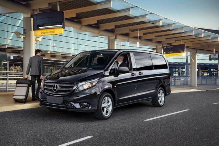 Private Transfer from Athens, Piraeus & Suburbs to Athens Airport