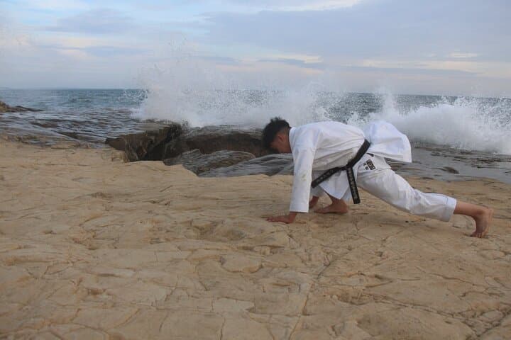 Tokyo Karate Experience (Family Friendly) with Karate Champion