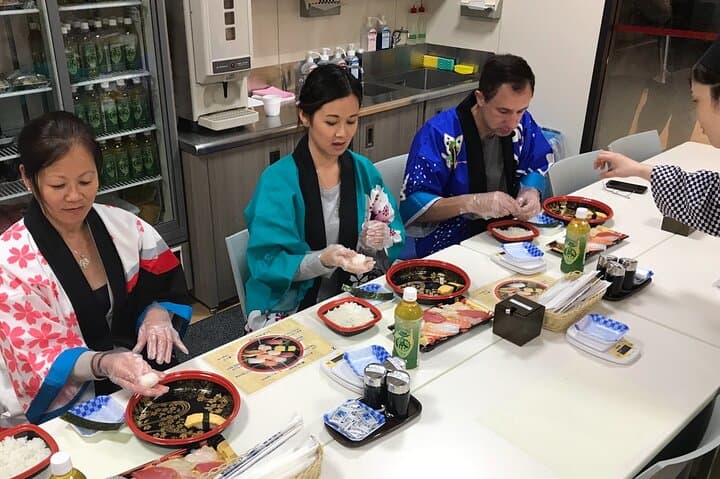 Osaka Sushi Making Class at a Conveyor-belt Sushi Restaurant